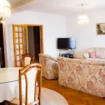 Comfortable And Beautiful Апартаменты Плоче
