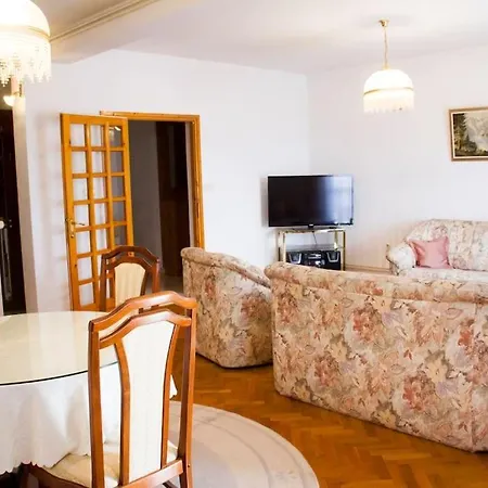 Comfortable And Beautiful Apartment Ploce (Dubrovnik-Neretva)