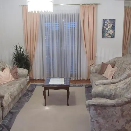 Comfortable And Beautiful Apartment