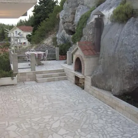 Comfortable And Beautiful Apartment Ploce (Dubrovnik-Neretva)
