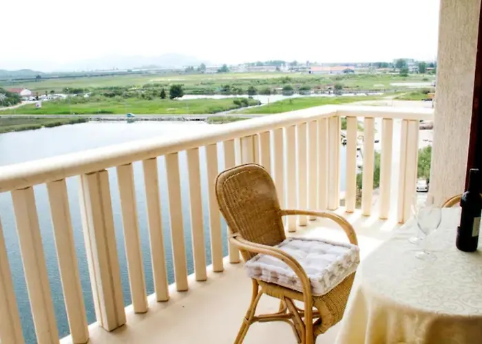 Comfortable And Beautiful דירה *