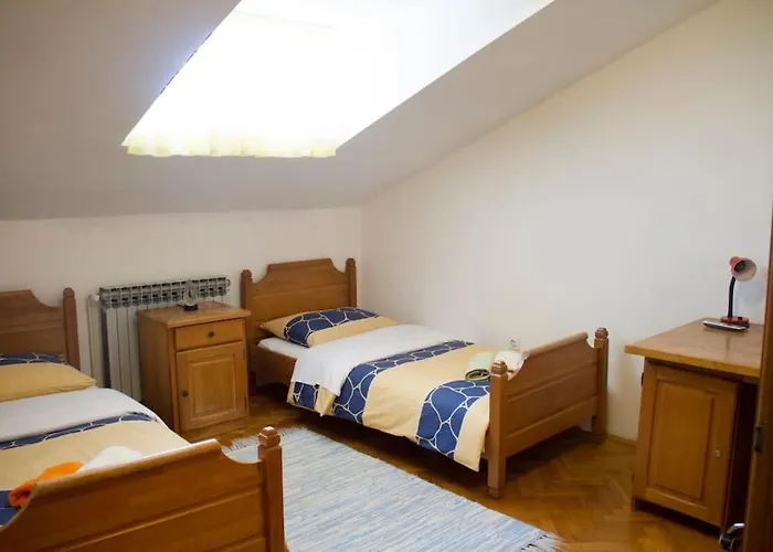 דירה Comfortable And Beautiful פלוצ'ה