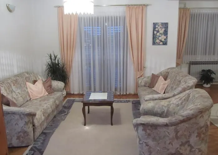 Comfortable And Beautiful דירה