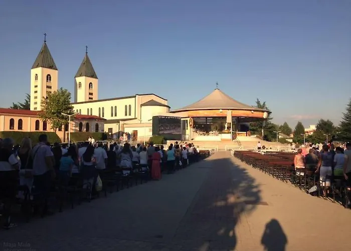 Comfortable And Beautiful דירה