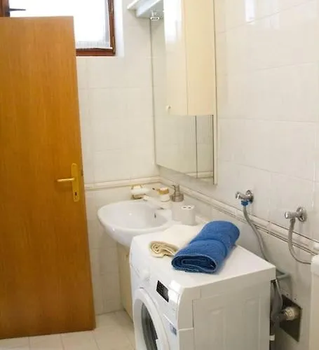 Comfortable And Beautiful * פלוצ'ה