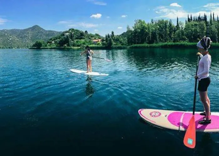 דירה Comfortable And Beautiful פלוצ'ה